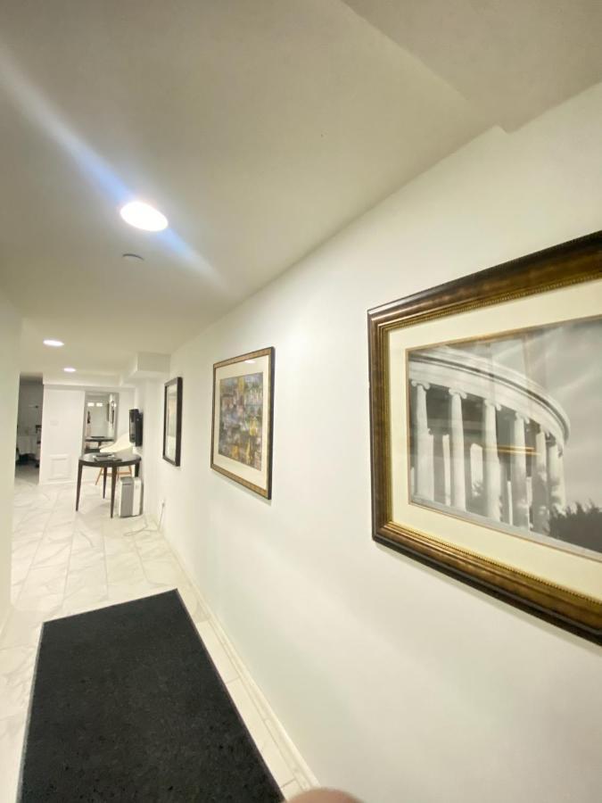 Lovely Remodeled 2Bdrm Basement Home Washington Esterno foto